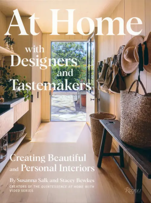 At Home with Designers and Tastemakers. Creating Beautiful and Personal Interiors, Жёлтый
At Home with Designers and Tastemakers. Creating Beautiful and Personal Interiors, Жёлтый