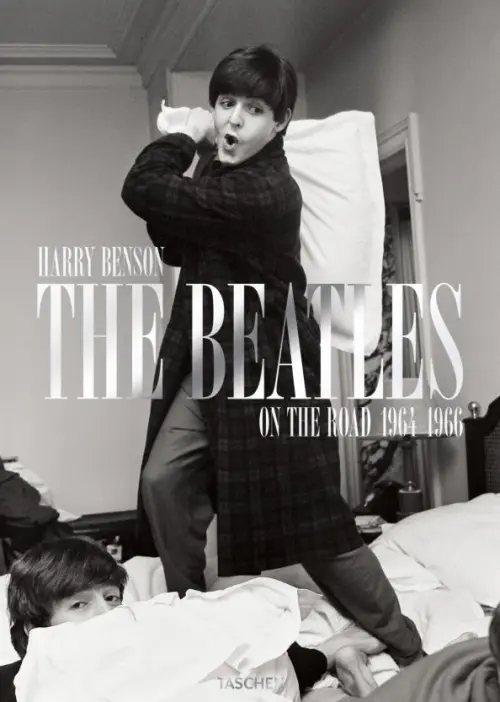 

The Beatles on the Road 1964 - 1966, Серый