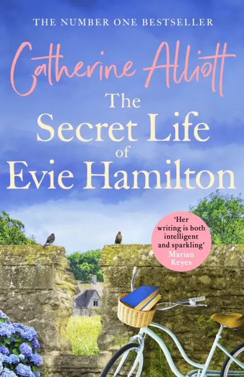 

The Secret Life of Evie Hamilton, Голубой