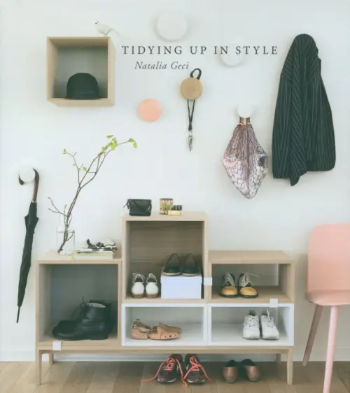 

Tidying Up in Style, Серый
